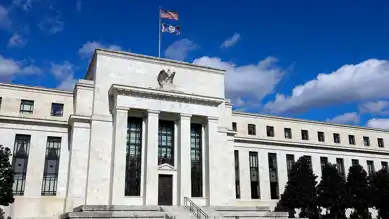 Fed Faizi 25 Baz Puan Düşürdü