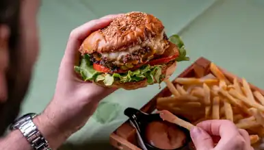 Hamburgerlerde Şok Eden Gıda Sahteciliği!