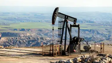 Ülke 'X', Petrolünü İndirimli Olarak 'Y' Ülkesine Satıyor