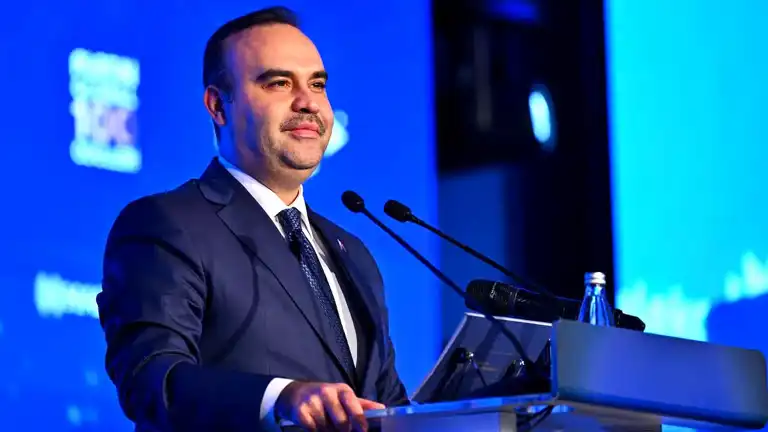 Bakan Kacır: AR-GE Personeli 29 Binden 292 Bine!