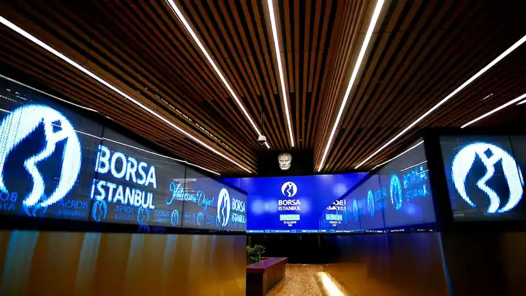 BIST 100: Dolar Bazlı 9 Yılın Zirvesi!