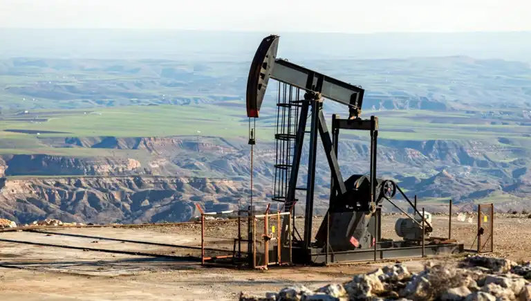 Ülke 'X', Petrolünü İndirimli Olarak 'Y' Ülkesine Satıyor
